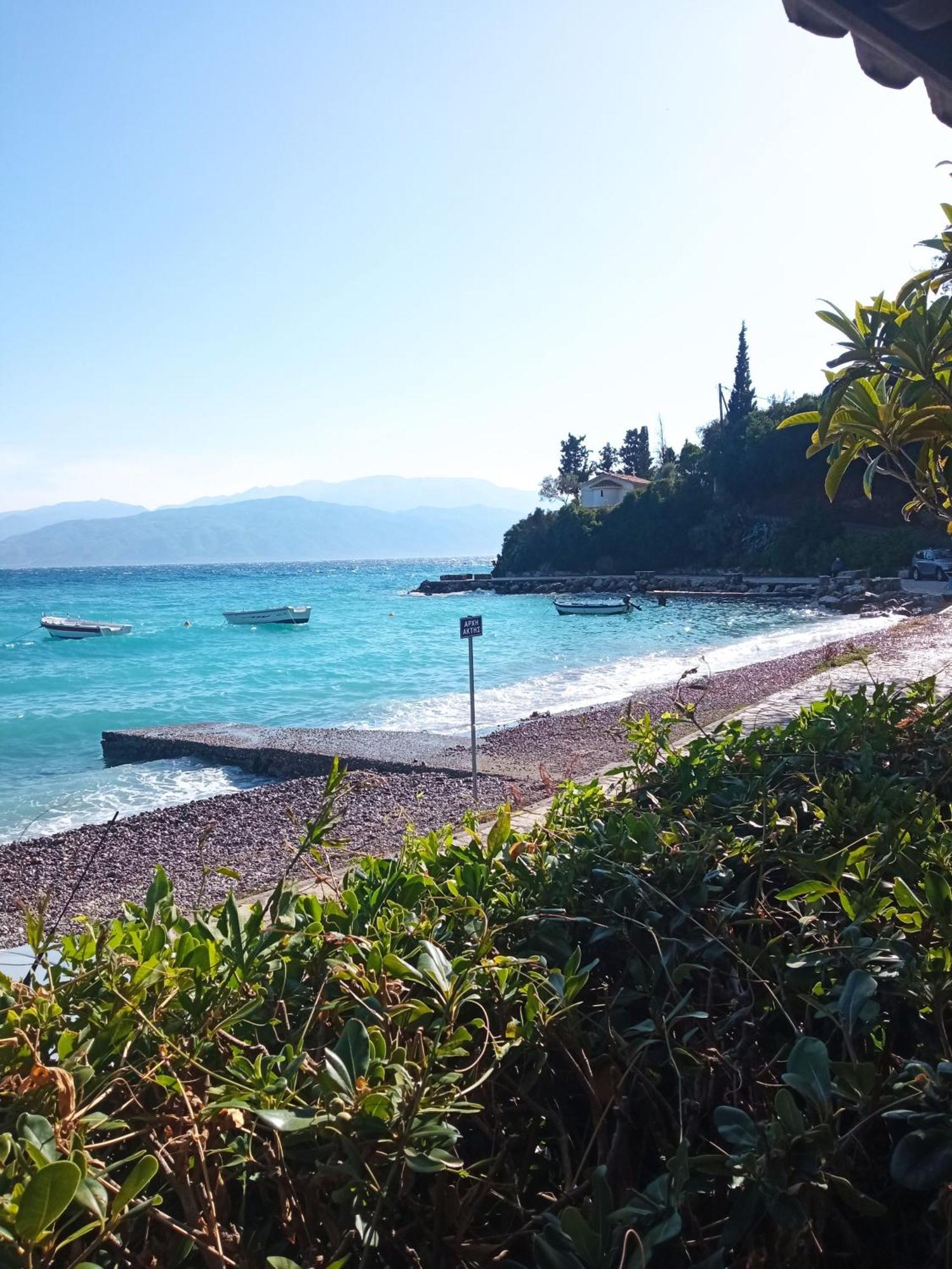 Seafront Loulas House Nearby Nafpaktos