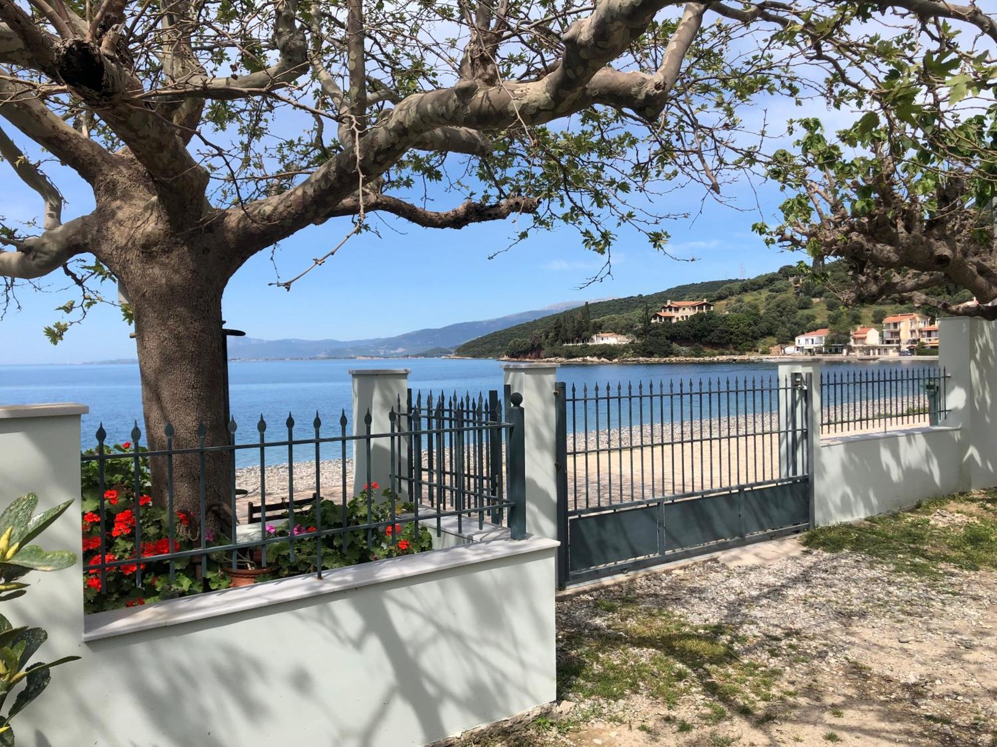 Ferienhaus Seafront Loulas House Nearby Nafpaktos Skaloma